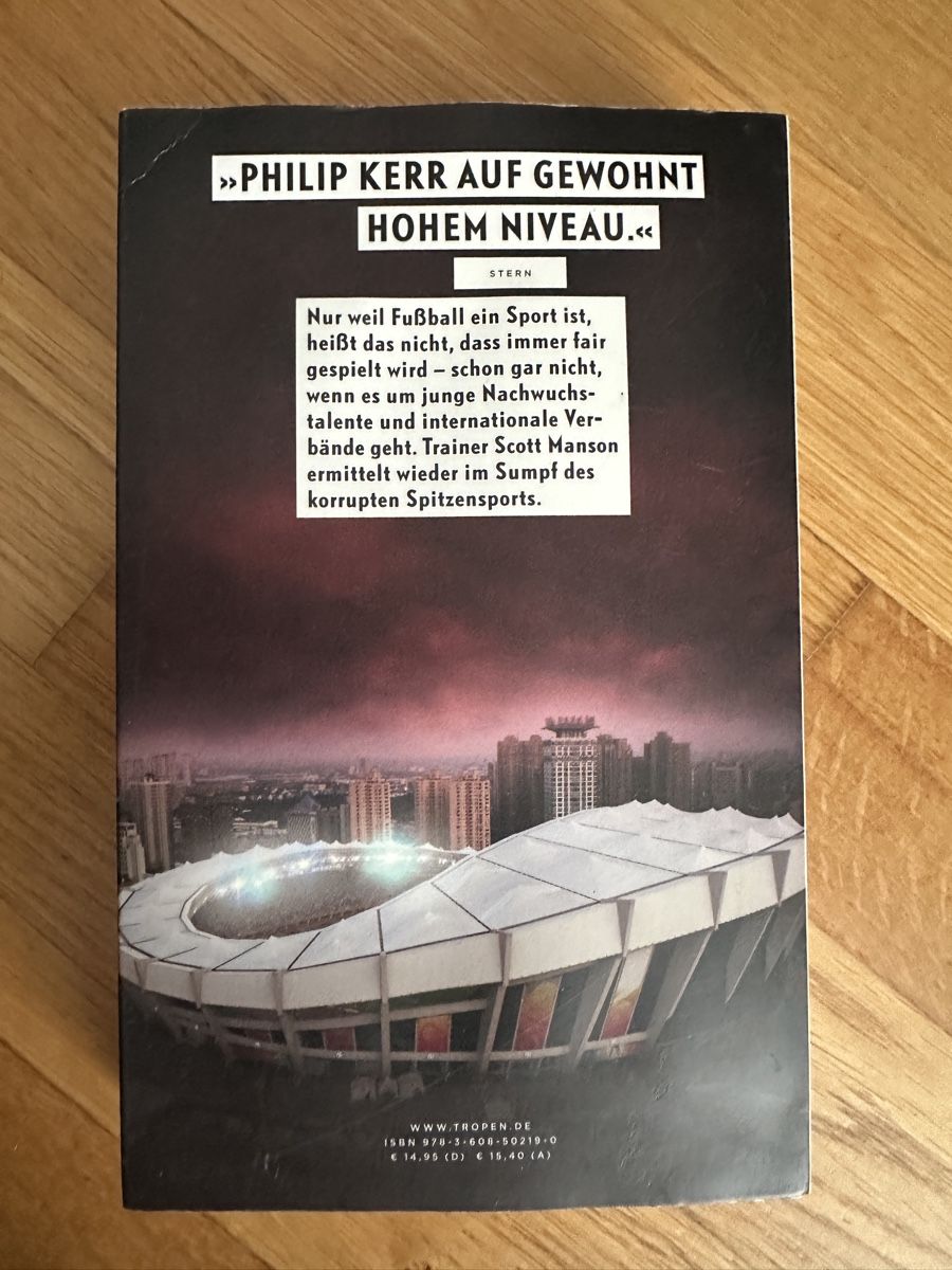 Libri: Buch Die falsche Neun – Usato da Schüpfen venduto da Poly_pi 1