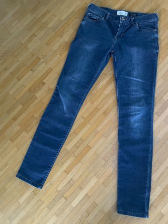 coole jeans von armani in der grösse 27