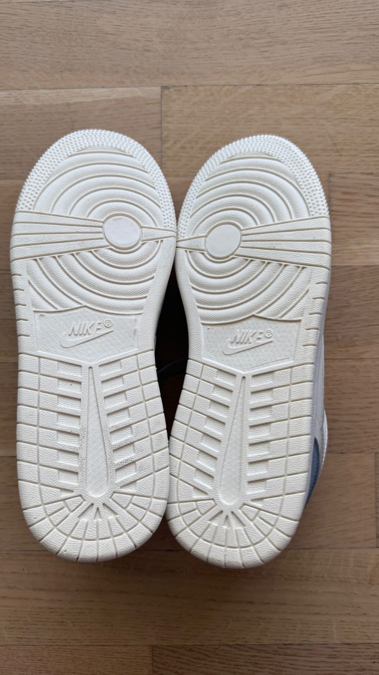 Jordan Herrenschuhe: Jordan Air 1 Low Gr. 41 – Gebraucht aus Beringen von cnonlloyd 4