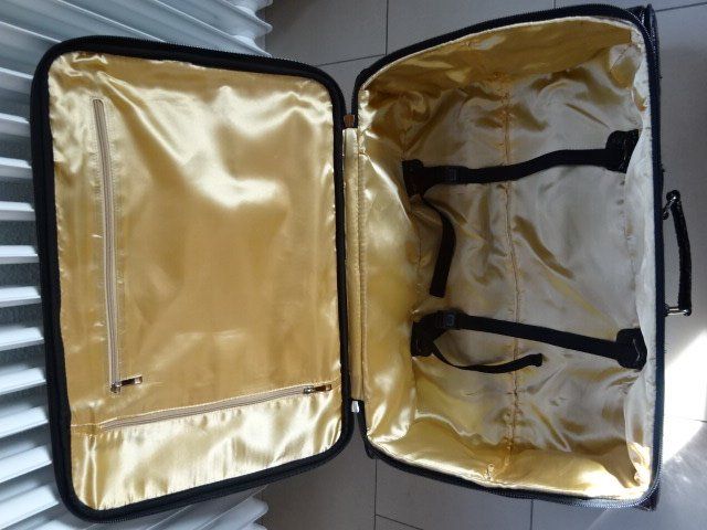 Altro in Aeronautica: 2 Trolley Trolley-Set Koffer-Set Krokomuster – Usato da Oberterzen venduto da fla_2f9q 6