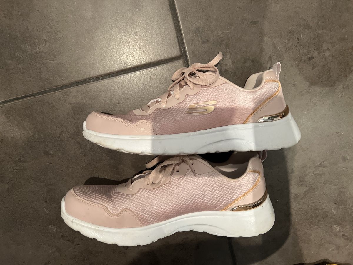 Skechers Scarpe da donna: Sketchers Gr 40 NP 84.95 – Usato da Gattikon venduto da Sunshine4. 1