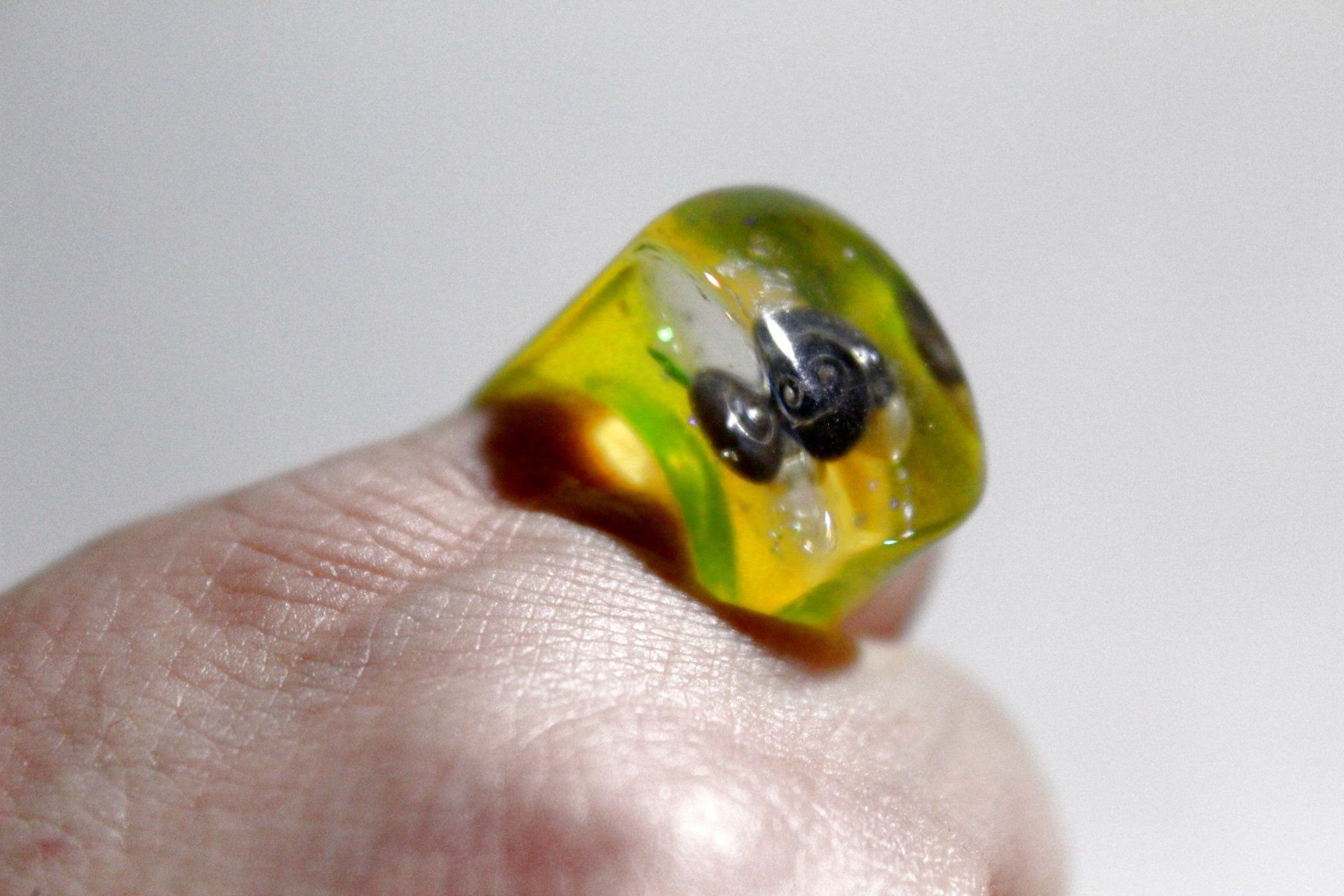 Anelli: Vintage Space-Age - Ring mit Muschel, Seestern, Seeigel, usw – Nuovo (secondo la descrizione) da Bern venduto da Vitaneuf 1