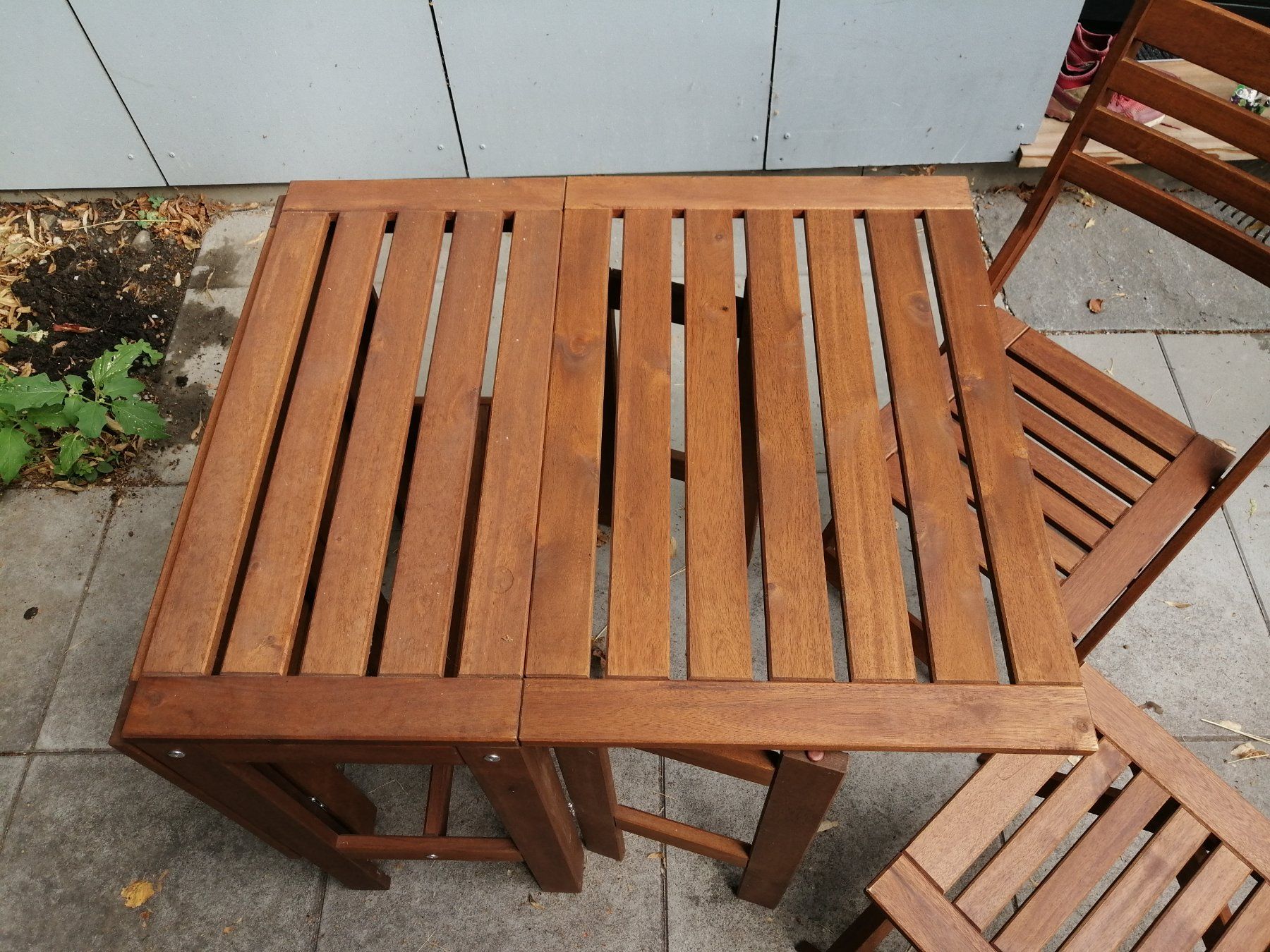 Set de table et chaises: Balkonmöbel Set aus Holz – D'occasion à Chur par sli_bk2s 1
