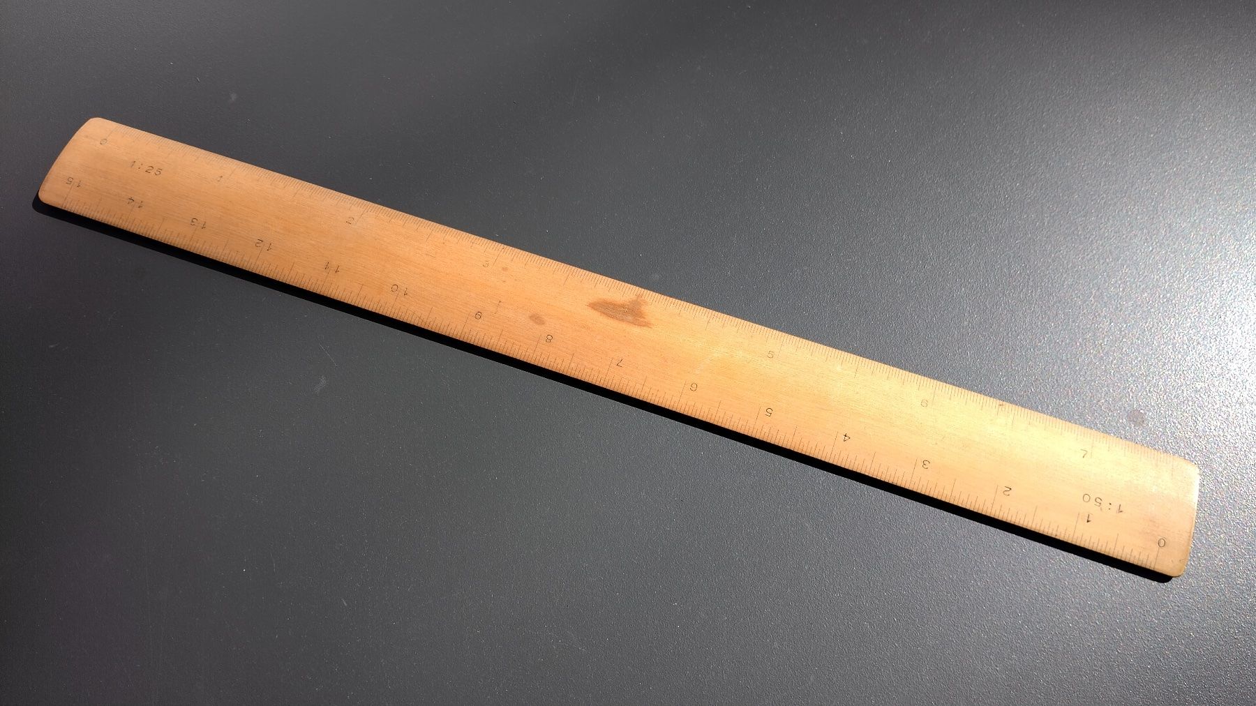 Sonstiges Schreiben & Zeichnen: Kartenmassstab aus Holz – Gebraucht aus Maennedorf von Balzambass 1