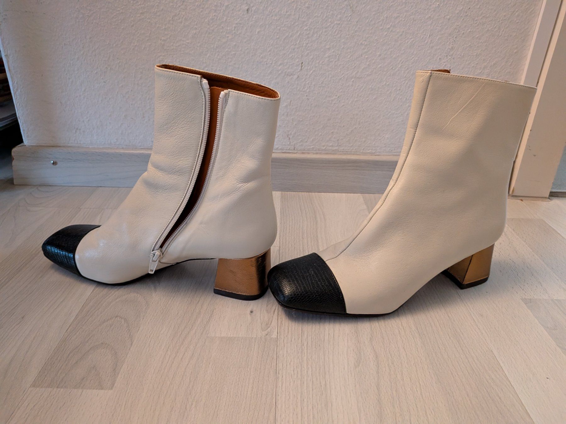 Chie Mihara Damenschuhe: Chie Mihara Stiefeletten Gr. 39 – Gebraucht aus Emmen von magelan 1