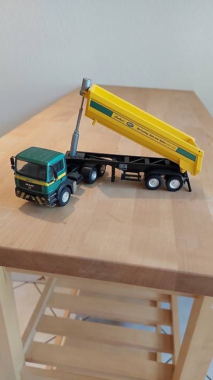 Modellini d'auto: Model von Firma Eberhard (Sattelschlepper) – Usato da Ibach venduto da col_n2cs 1