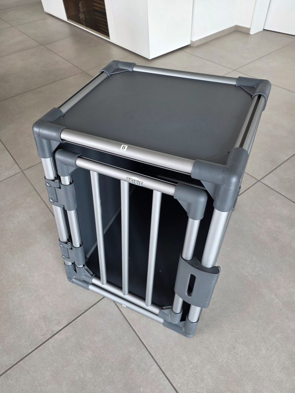 Trixie Gabbie, trasporto & Sicurezza: Hundebox – Usato da Hombrechtikon venduto da Mako30