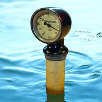 Antike Pegelmessuhr Wasserstandsanzeiger  Streamline Design