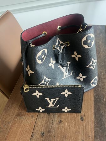 LV NéoNoé MM bucket bag