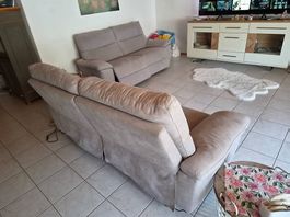 Relax Sofa (Elektrisch) 2x3er ende 2025 gekauft.