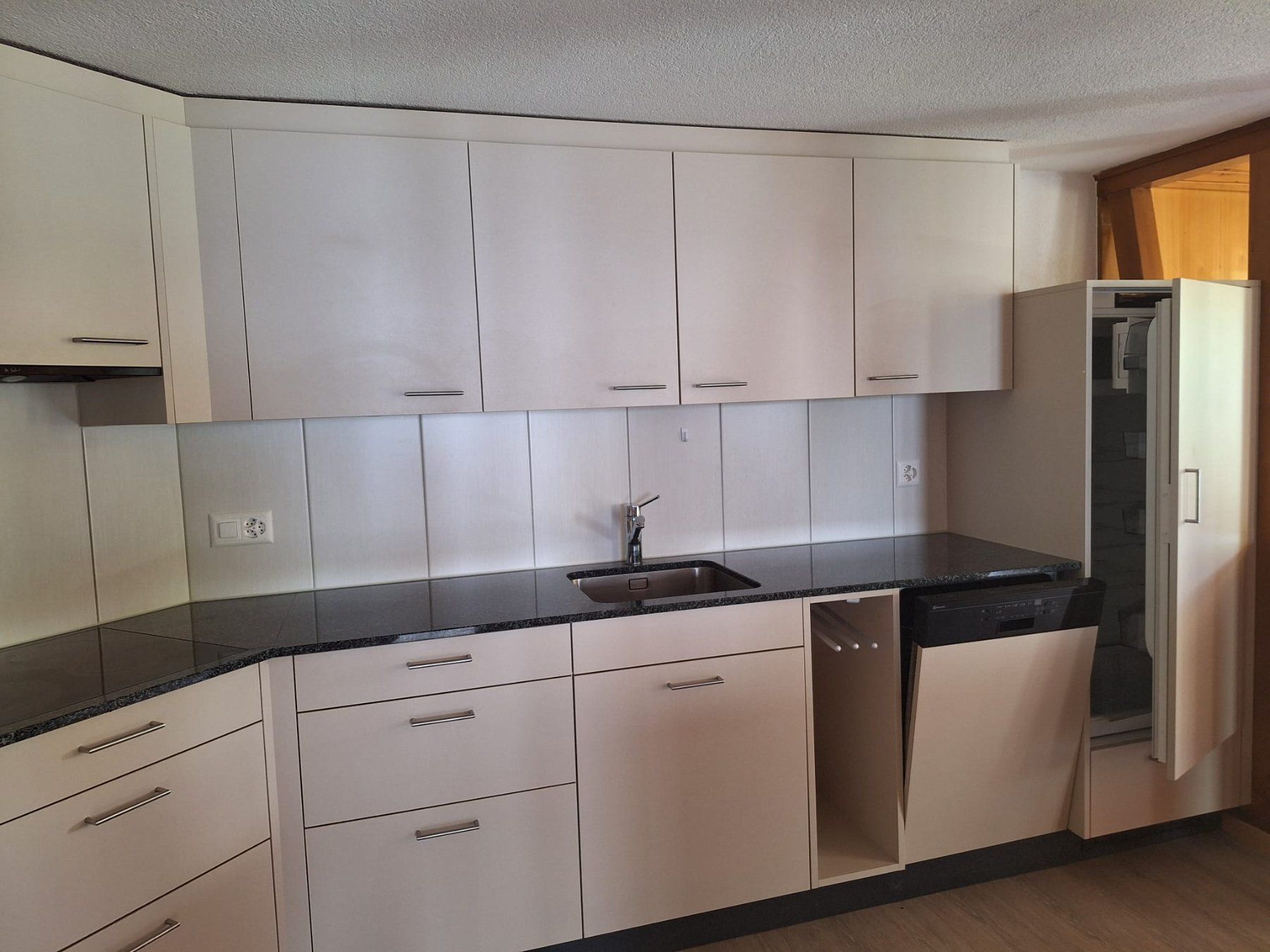 Cucine complete: Gebrauchte Küche zu verkaufen - TOP! – Usato da Blumenstein venduto da lostinspace85 5