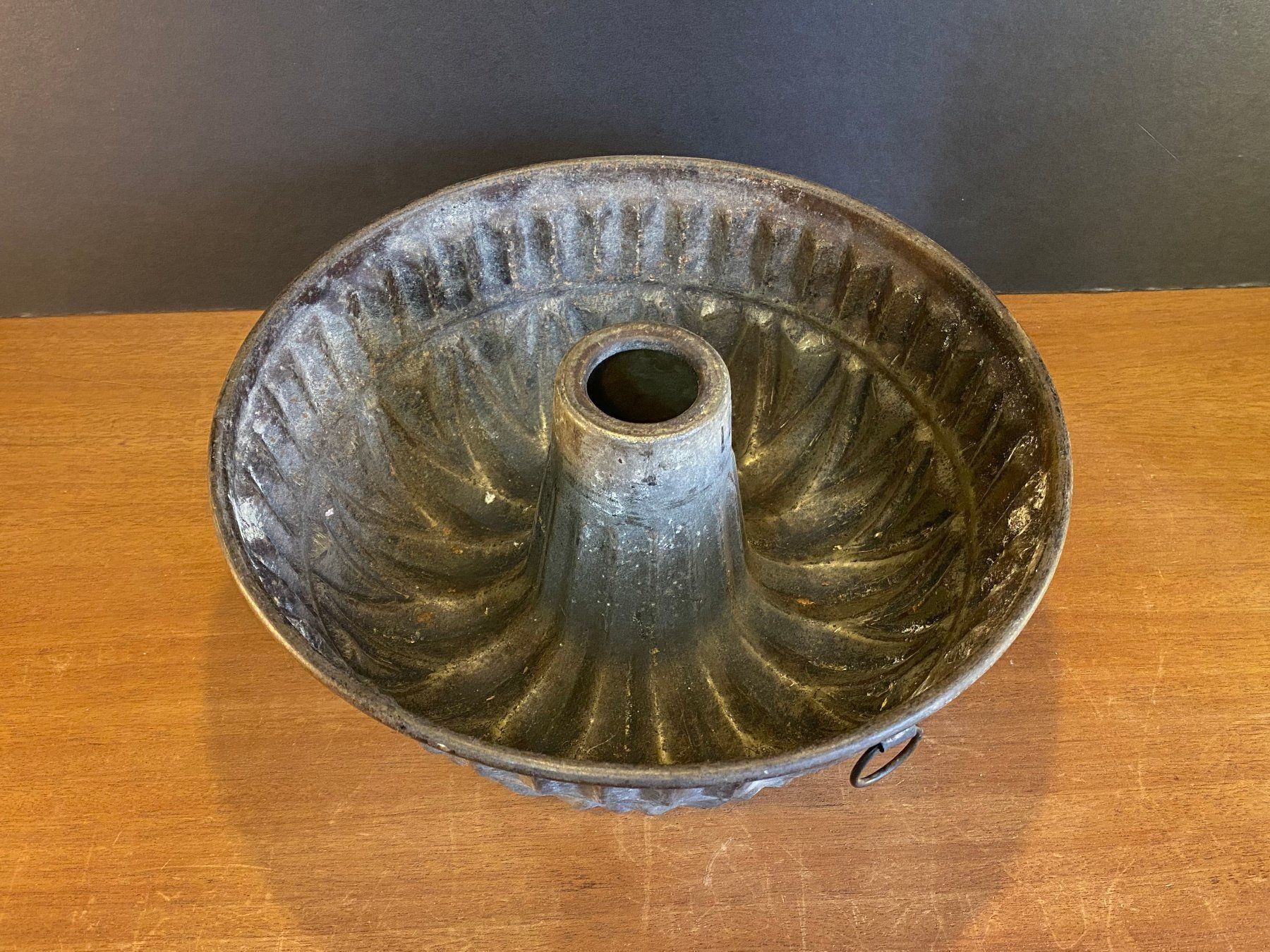 Teglie da forno: Antike Kuchenform Backform aus Kupfer – Usato da Schaffhausen venduto da vintageville 4