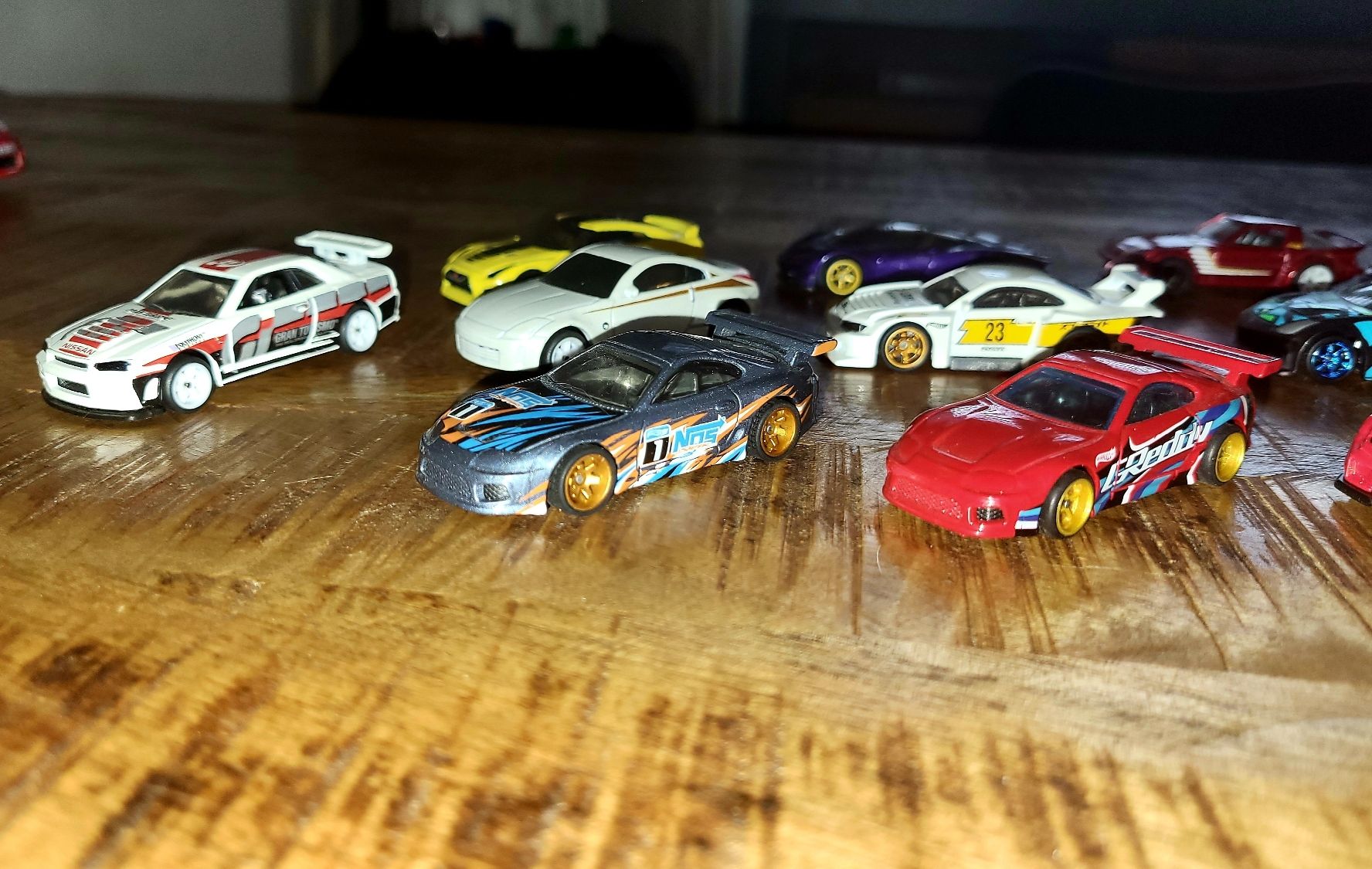 Hot Wheels Voitures modèles: Custom Hot Wheels mit Gummirädern Vitrinen Modelle – D'occasion à Jona par mjo_f5t2 1