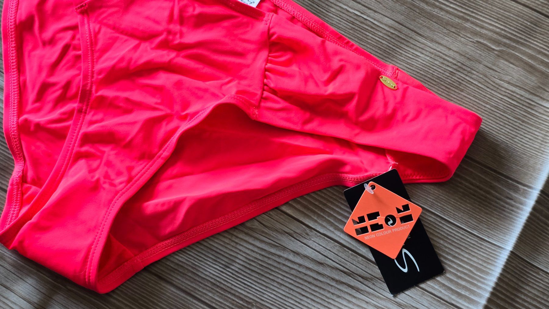 Costumi da bagno & Bikini: Skiny Rio Slip - 42 - Flashy Red – Nuovo (secondo la descrizione) da Thalwil venduto da VitaMini 1