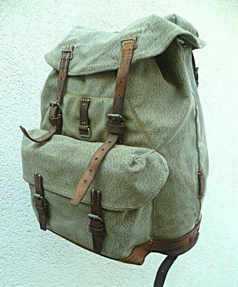 Zaini: Ordonnanz- CH Militär Rucksack – Usato da Effretikon venduto da Heimstudio 7