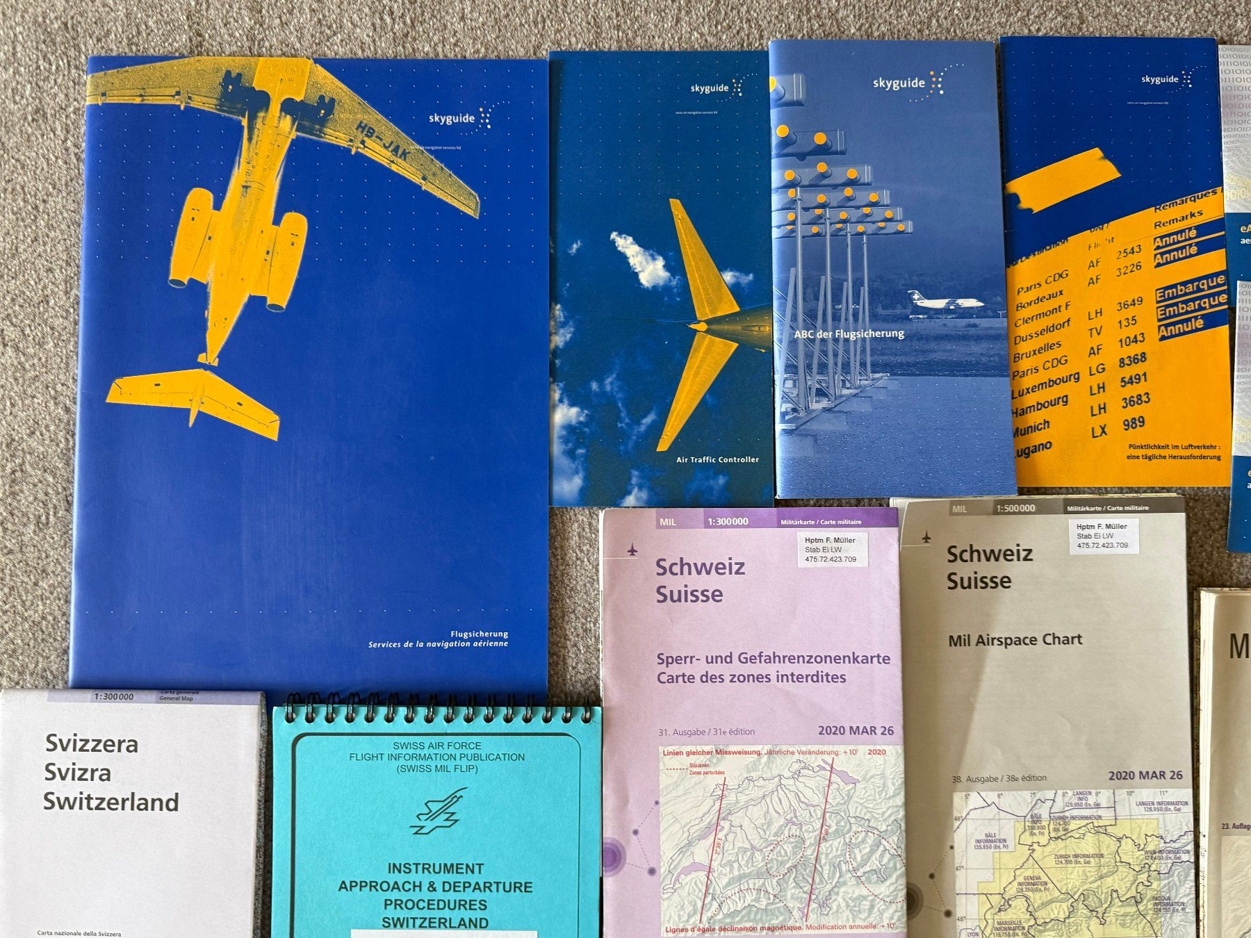 Livres: Grosses Lot Luftfahrtkarten Luftwaffe - Schweizer Armee – D'occasion à Brütten par Hst1 1
