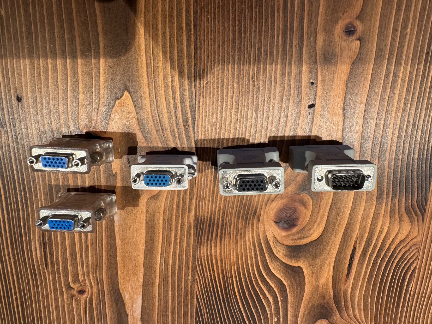 Laufwerke & Adapter: Diverse DVI/VGA Adapter , 5 Stk., Top Zustand – Gebraucht aus Arisdorf von imbeck 4