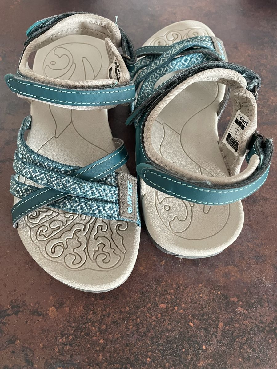 Hi-Tec Scarpe per ragazze: Hi-Tec Sandalen, Grösse 34 – Usato da Fehraltorf venduto da Nadja0205 1