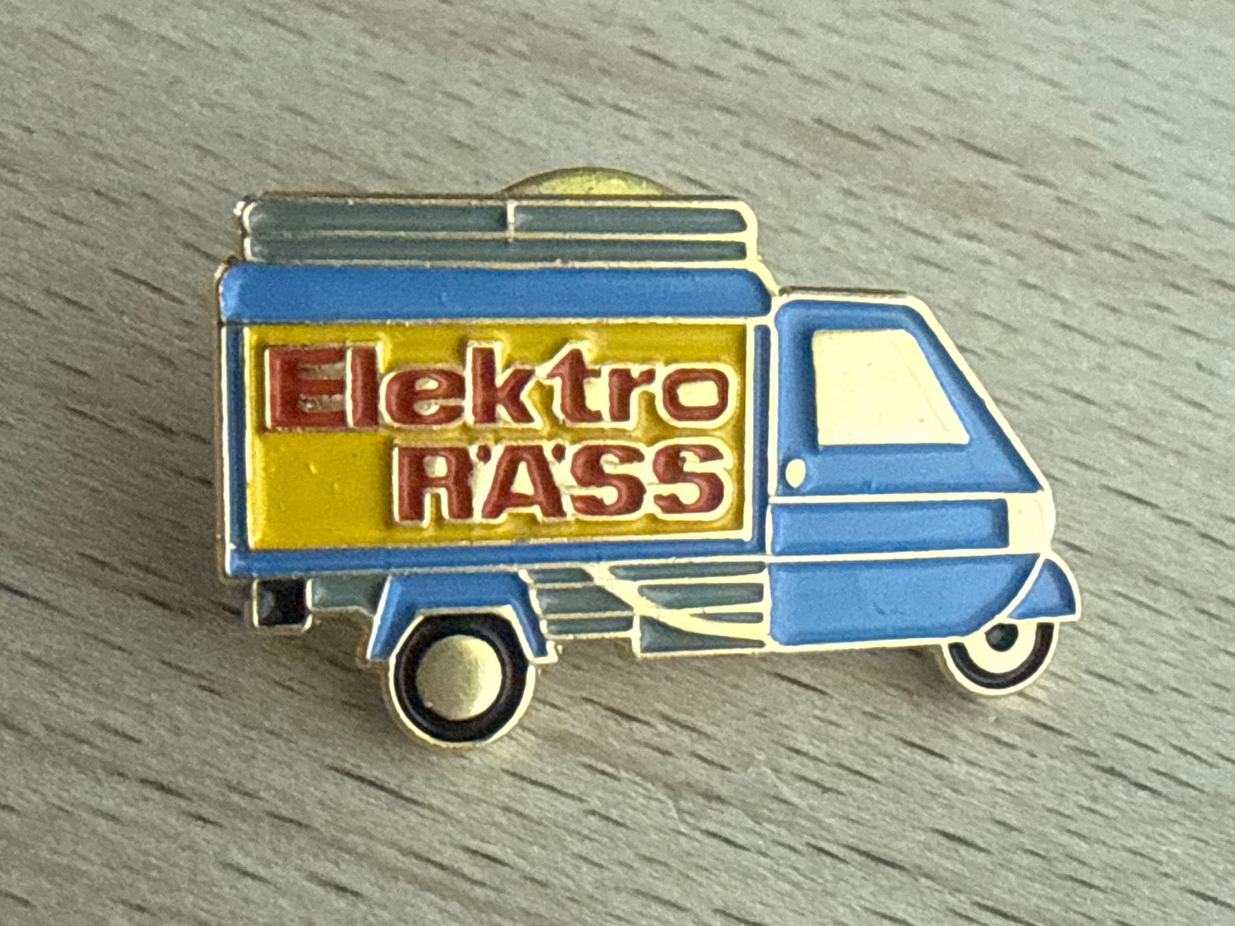Plaketten & Abzeichen: Pin Elektro RÄSS – Gebraucht aus Glattbrugg von Schweigmatt