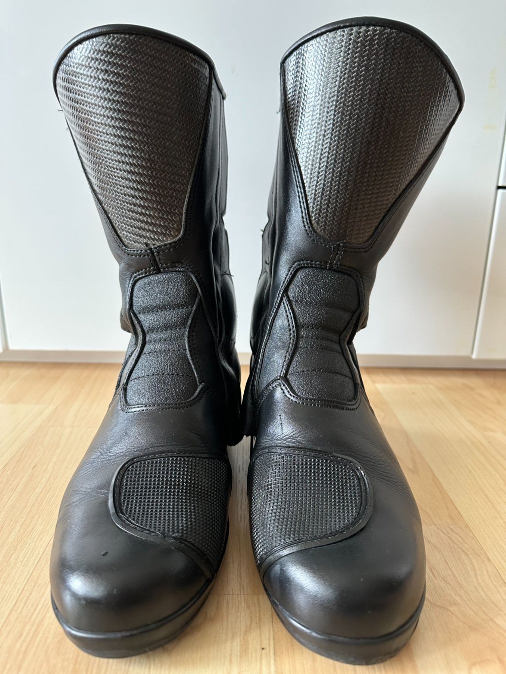 Scarpe da donna: Motorradstiefel – Usato da Mels venduto da FinSz93