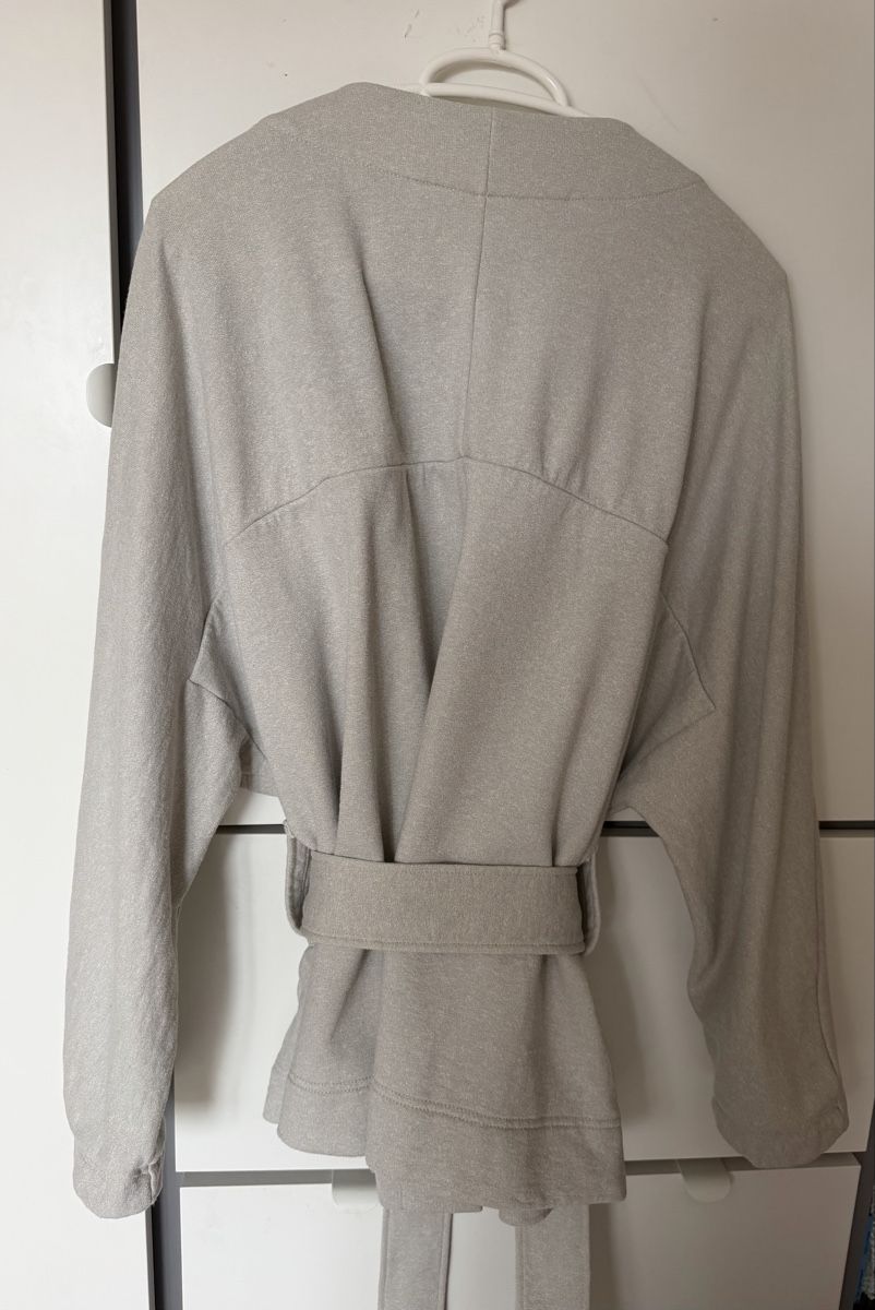 Cos Giacche: Veste Cos Kimono Beige Tendance – Nuovo (secondo la descrizione) da Crissier venduto da seikoruby 5
