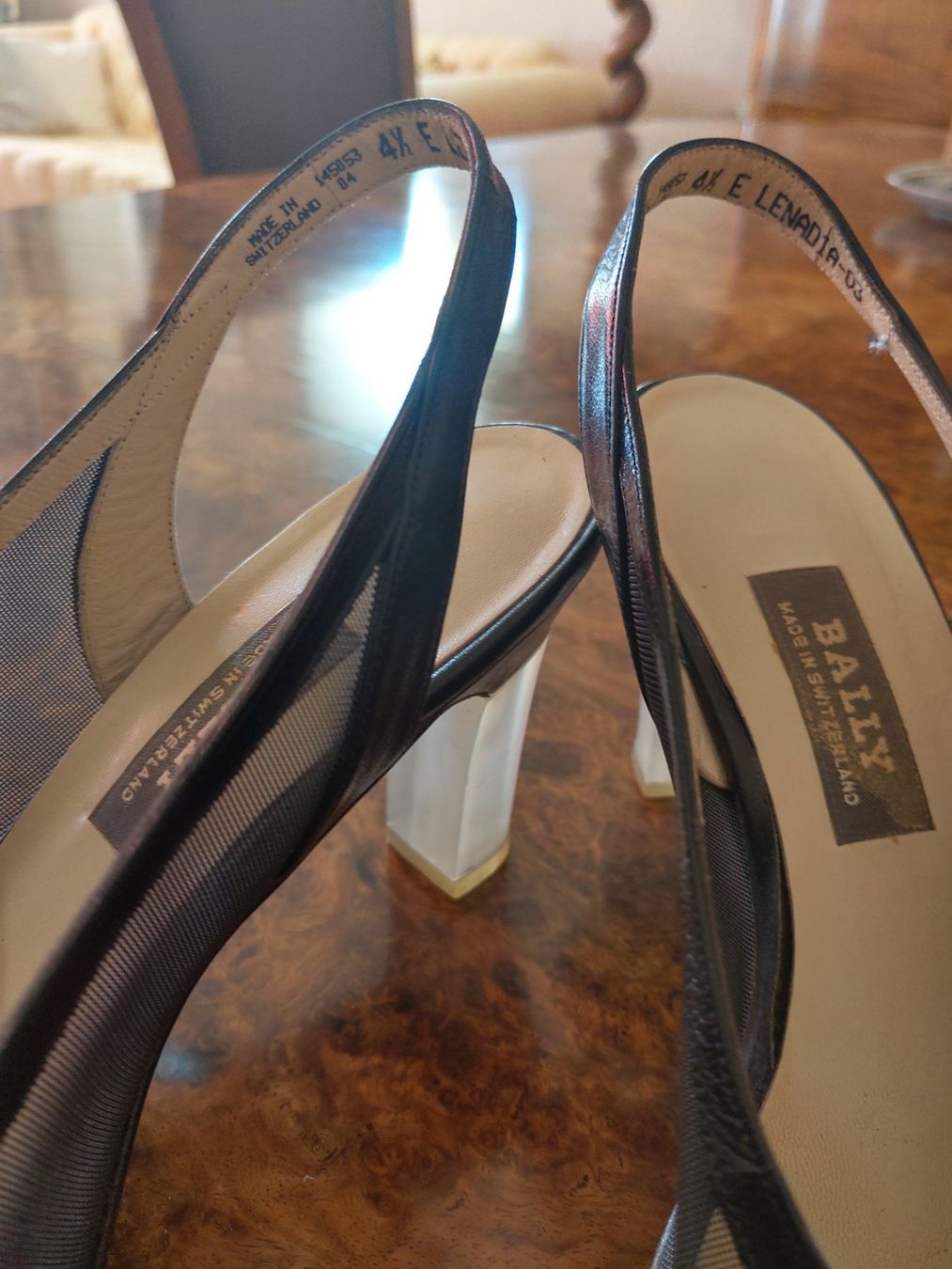 Bally Damenschuhe: Echtleder Bally Sandale 37 – Gebraucht aus Zürich von katalinw 2
