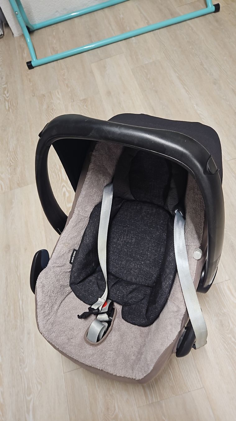 Maxi-Cosi Seggiolini per auto: Maxi Cosi Babyschale - Top Zustand – Usato da Bellach venduto da mela_lela
