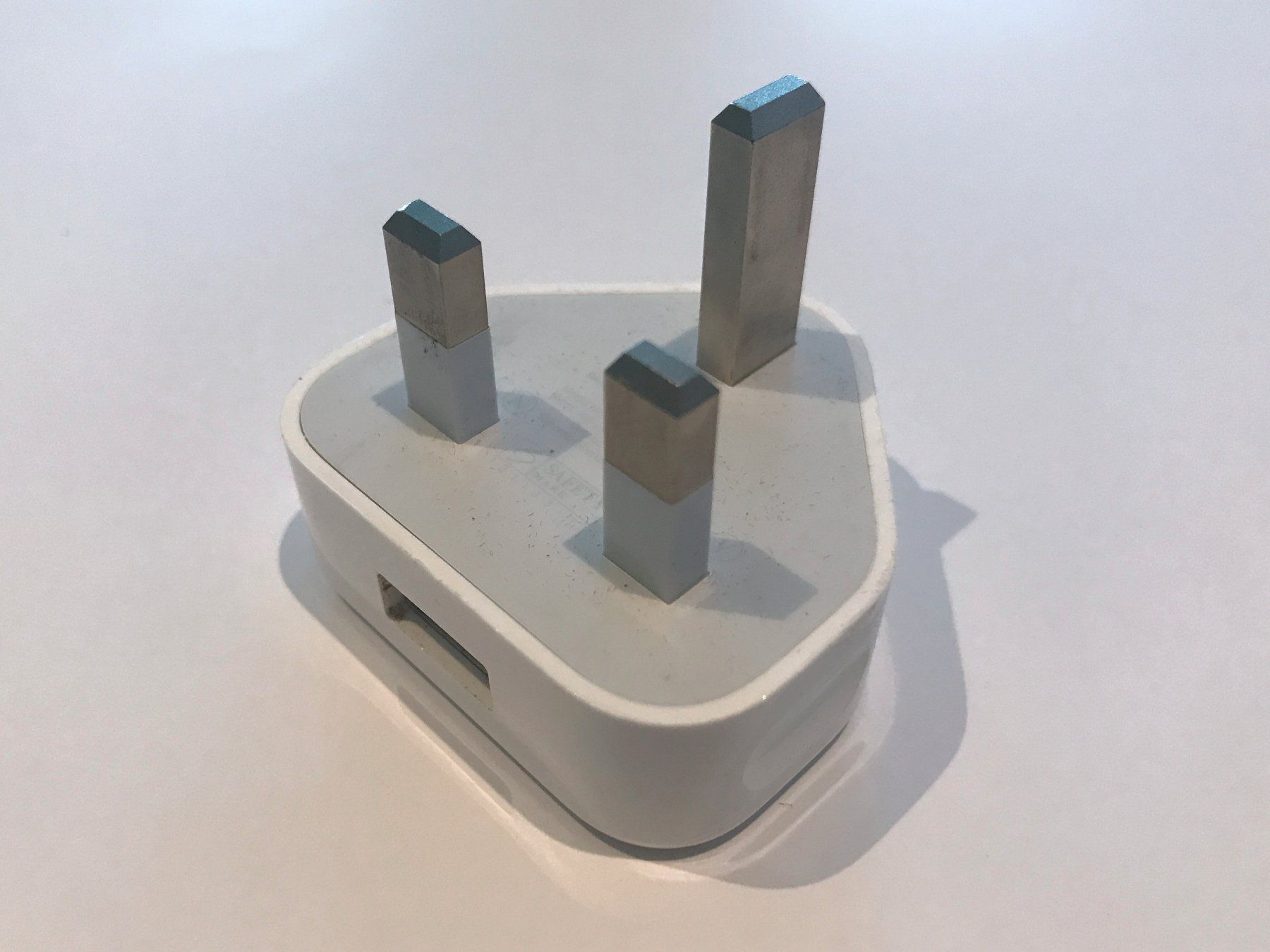 Apple Caricabatterie: Apple Original USB Reise-Ladegerät UK – Usato da Baden venduto da marvinfinch
