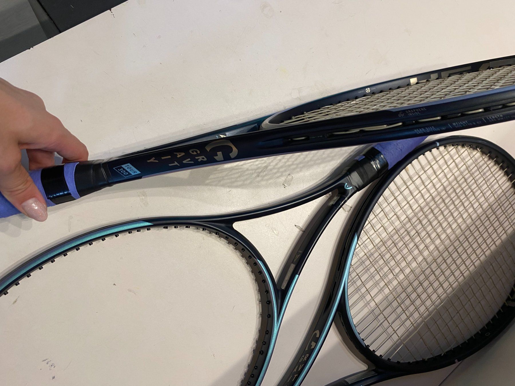 Head Schläger: 3 HEAD GRAVITY TOUR 2023 GRIP 3 – Gebraucht aus lugano von YOYO-TENNIS 4