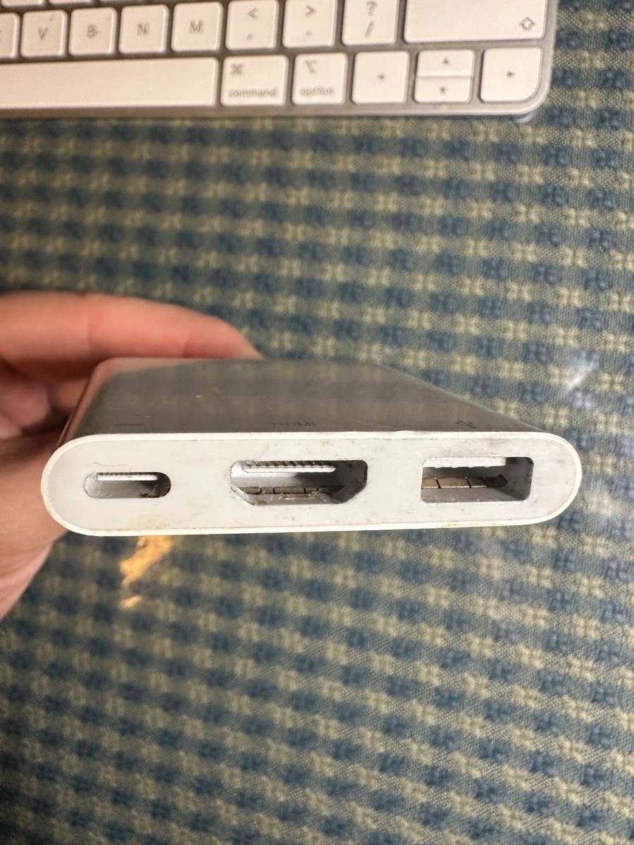 Apple Unità & Adattatore: Apple - USB‑C Digital AV Multiport Adapter – Usato da Zürich venduto da gel_8npg 1
