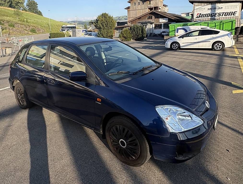 Honda Automobili: Honda Civic 1.6i Automat – Usato da Zug venduto da npa_2mfm 2