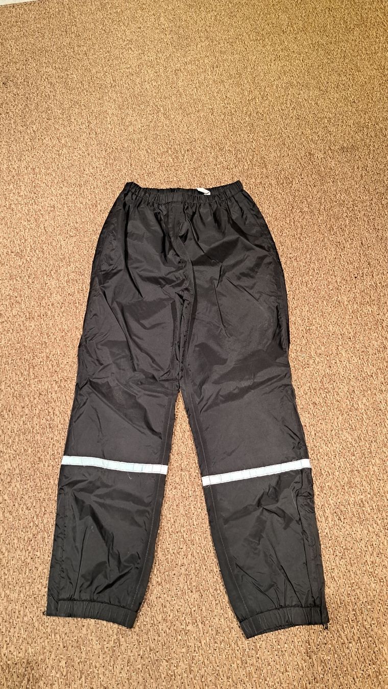 Hosen: Campus Regenhose Gr. 152 – Gebraucht aus Brunnen von joe_nl6c