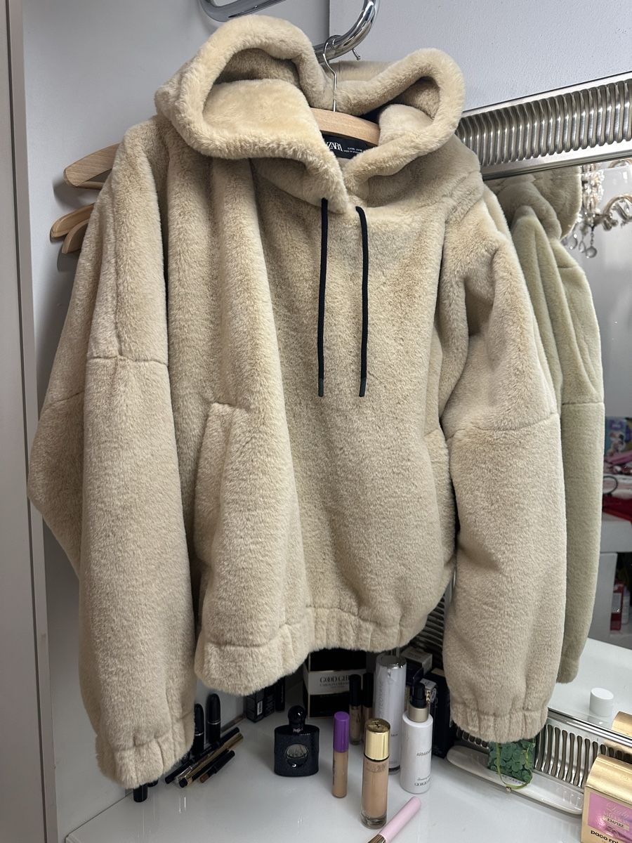 Vestes: Zara – D'occasion à Rudolfstetten par Laramalna