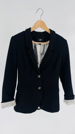 Schwarzer H&M Blazer, Grösse 36, Top Zustand