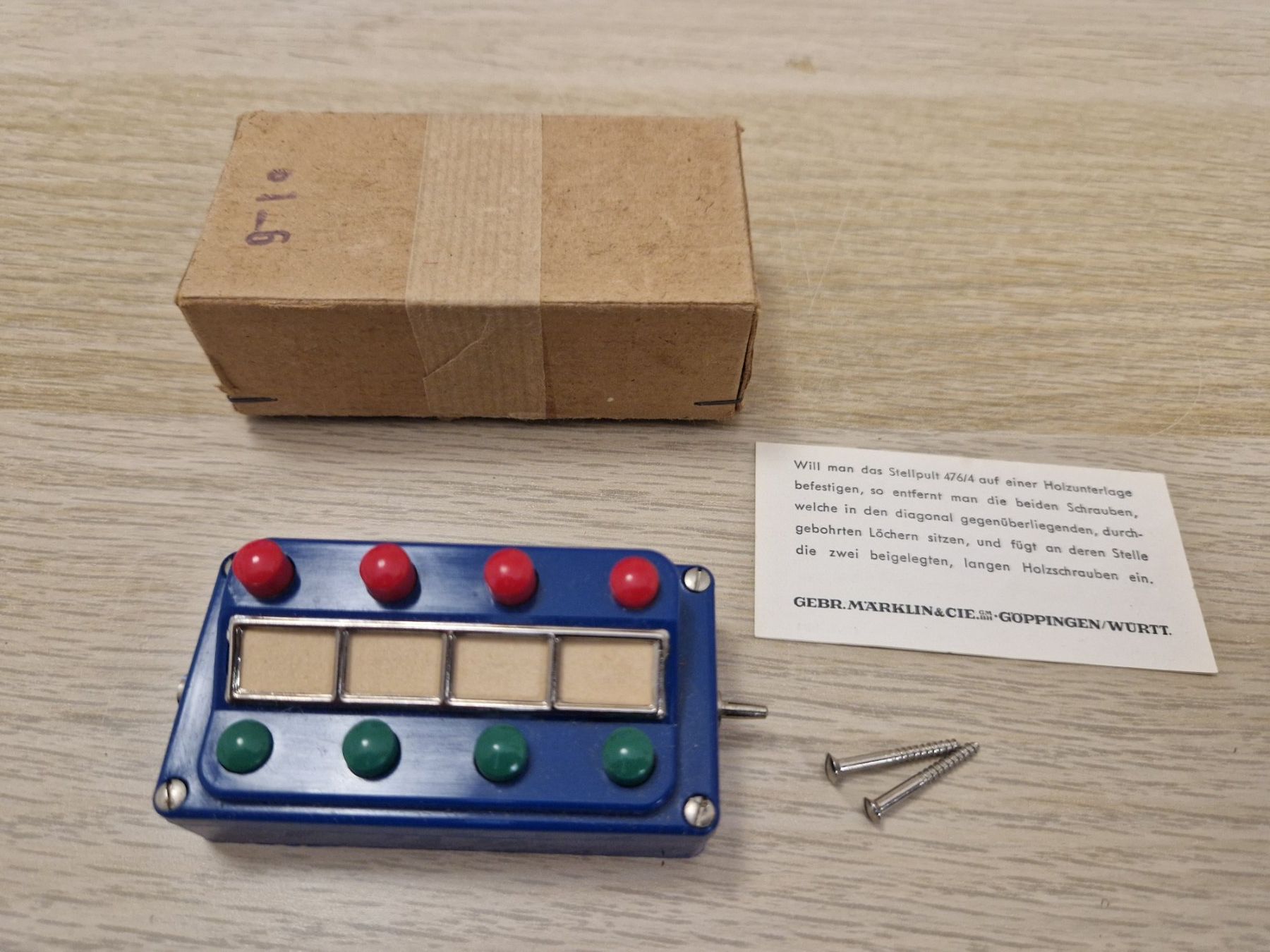 Märklin Modellini di ferrovie: Märklin 476/4 Schaltpult – Usato da St-Aubin-Sauges venduto da tantome