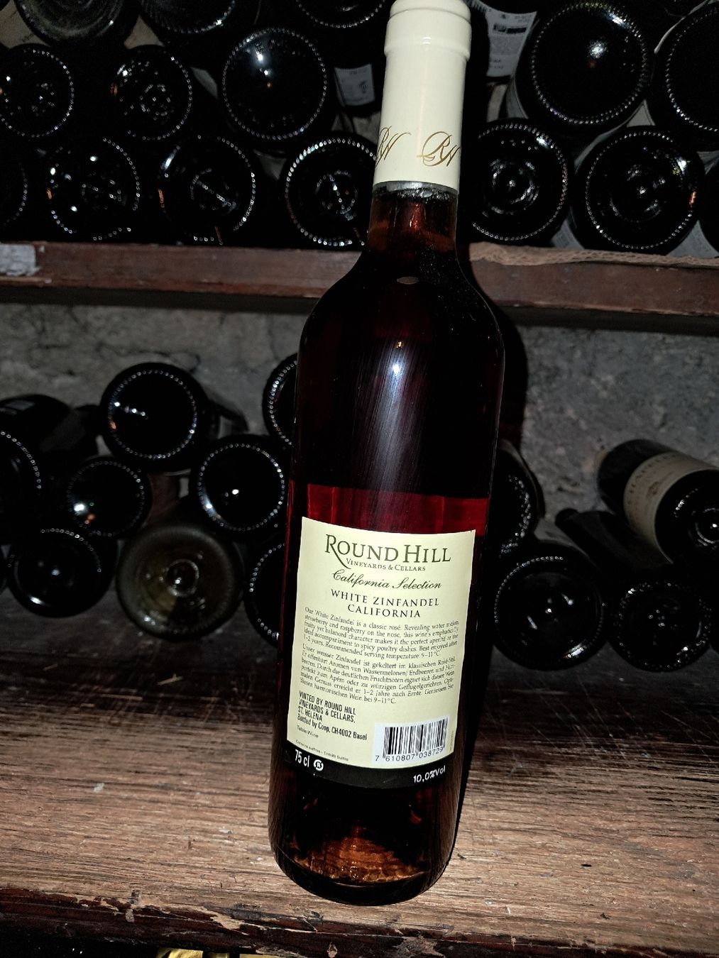 Vino: Round hill selection white zinfandel rosé 2011 – Nuovo e nell'imballaggio originale da Le locle venduto da juliensaran 2