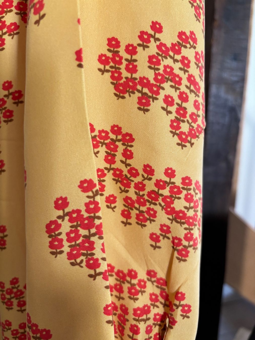 Vestiti: KLEID AUS 100% SEIDE – Usato da Zürich venduto da STYLEHAUS 4