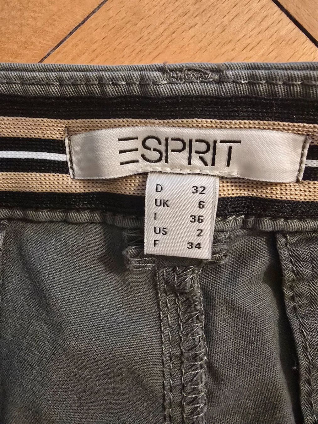 Esprit Pantaloni: ESPRIT Chino Hose, Gr. 36 – Usato da Luzern venduto da sar_g5ff 1