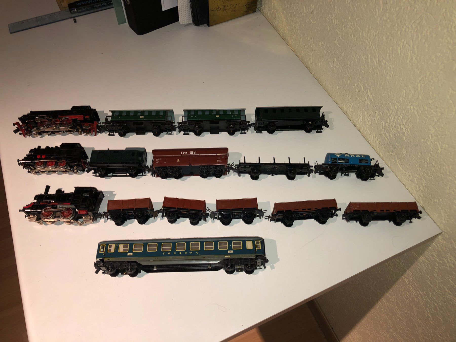 Trix Modelleisenbahnen: TRIX Express Konvolut aus den 1960 Jahren – Gebraucht aus Brüttisellen von Ereich 4