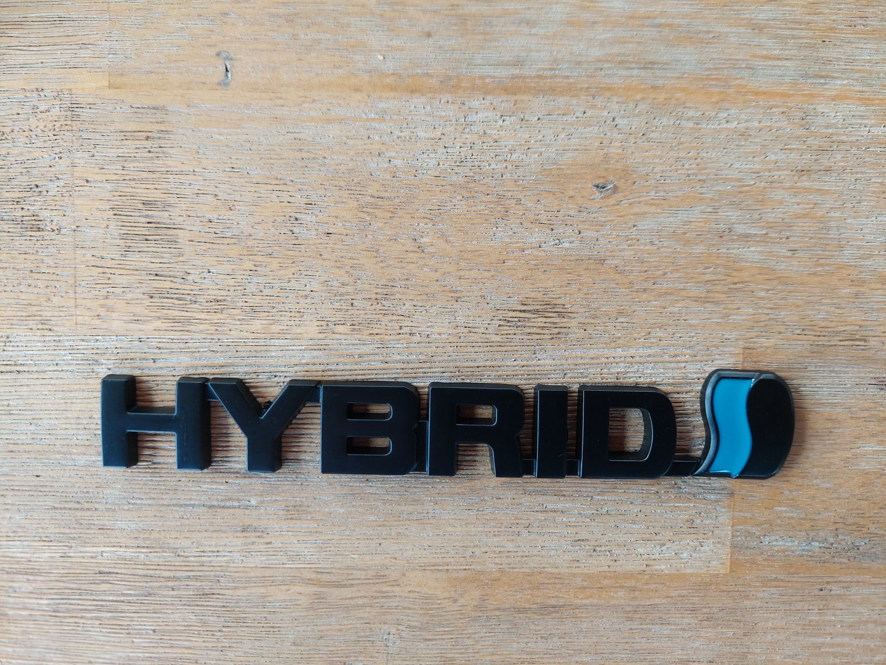 Alle Autoersatzteile: Schriftzug Hybrid – Neu und originalverpackt aus Zürich von makimakimak