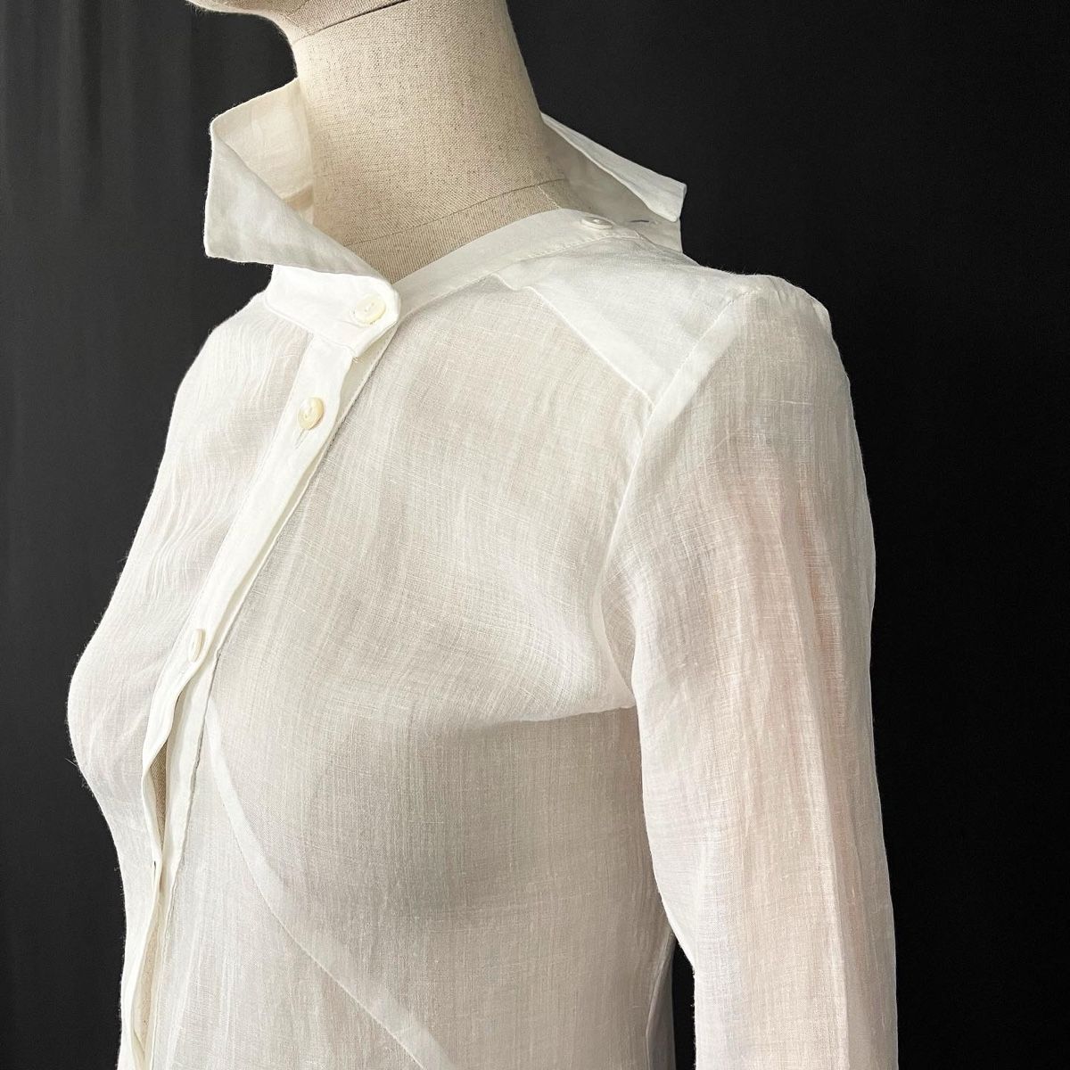 Blusen: ALEKSANDR MANAMIS Exclusive Asymmetric Shirt – Neu (gemäss Beschreibung) aus Emmen von Avviivva_Com2023 2