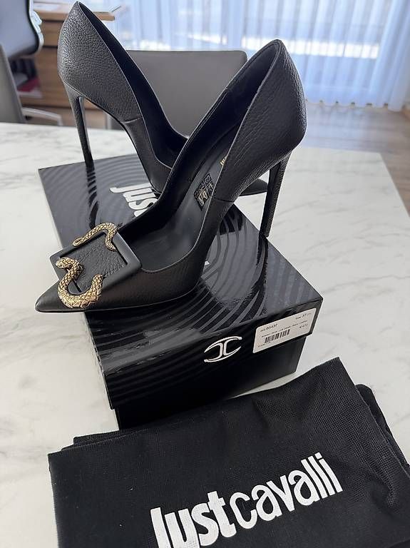 Damenschuhe: Escarpins Cavalli – Gebraucht aus Bulle von Preteni 4