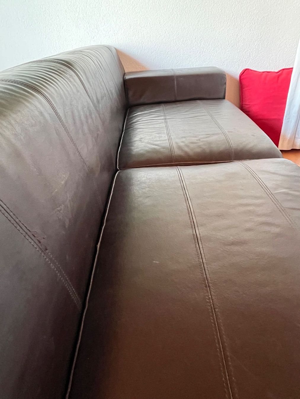 Divani: Grosses Sofa aus dunkelbraunem Echtleder – Usato da Rüti ZH venduto da kraner 4