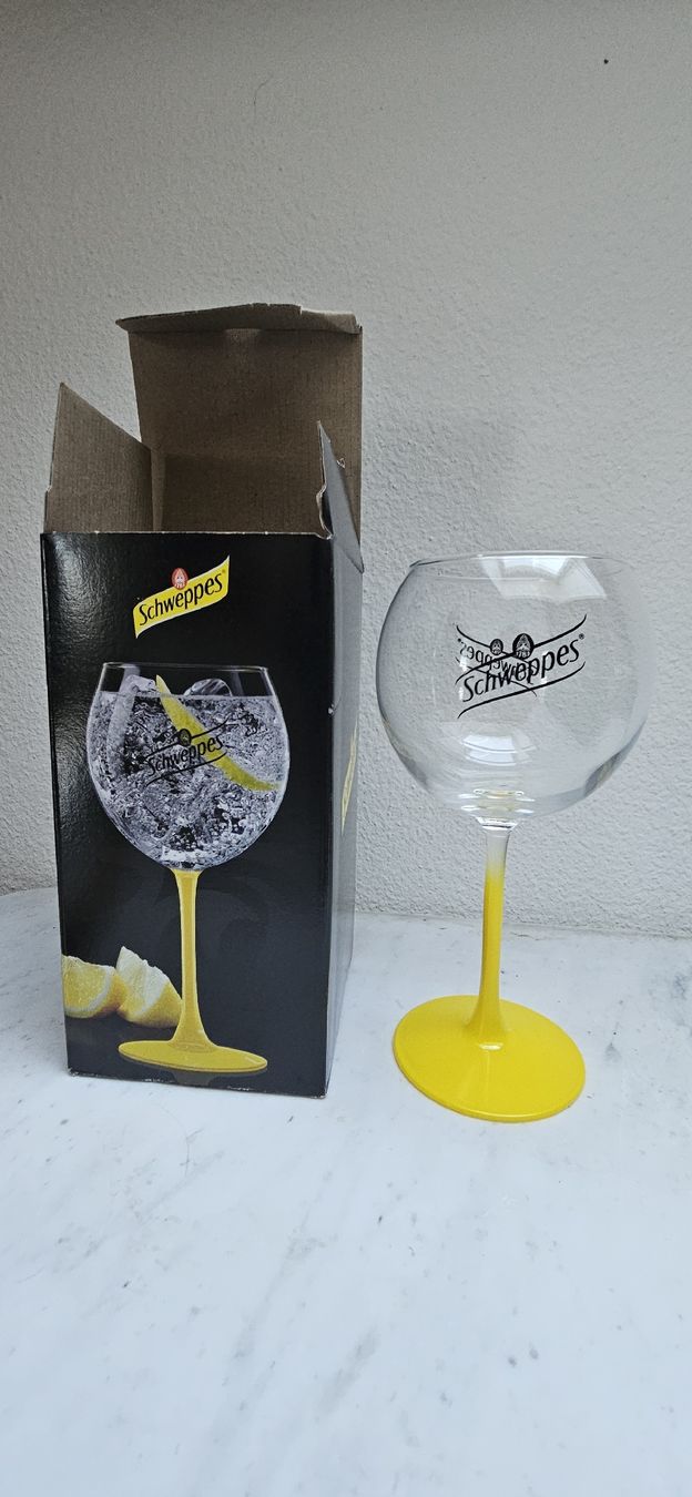 Bicchieri: Schweppes Gin Glas, Cocktailglas, NEU – Nuovo e nell'imballaggio originale da Belp venduto da Ginus85 1