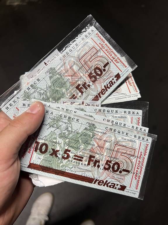 Banconote: Chèques Reka décembre 1982 paquet scellé de 50.- – Usato da Fleurier venduto da danimani 1