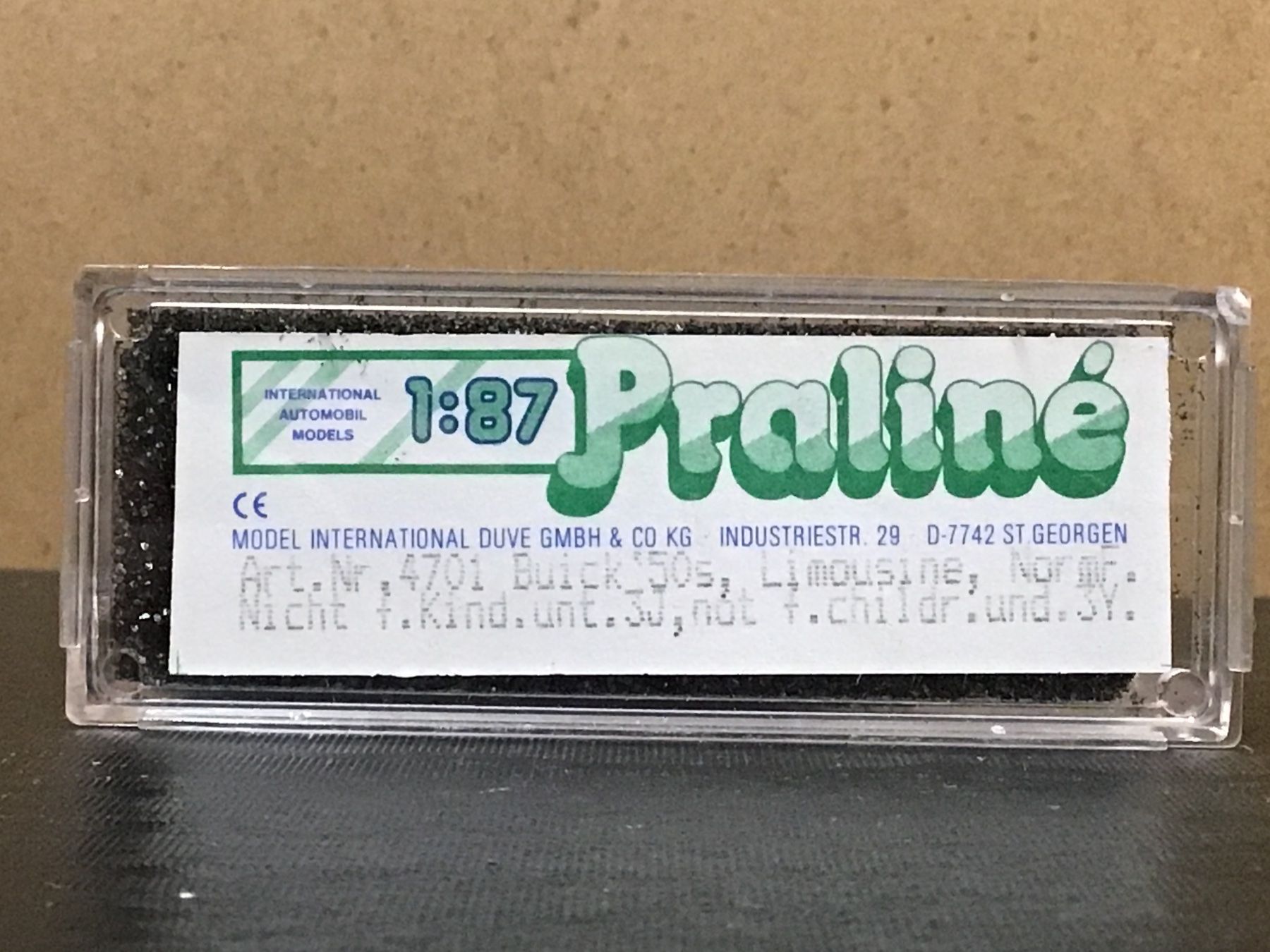 Praliné Modellini d'auto: Praliné Buick 50er Limousine, Modellauto 1:87 – Nuovo e nell'imballaggio originale da Männedorf venduto da Modell-Spezialisten 1