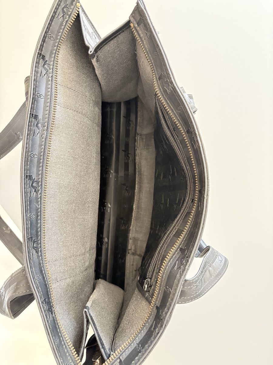 Maison Mollerus Taschen: Maison Mollerus Shoulder Bag – Gebraucht aus Dübendorf von carfre_sells 2