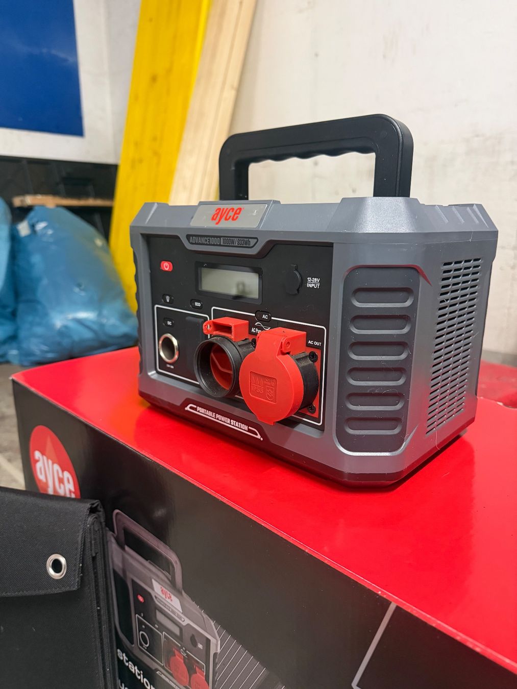 Dispositivi a energia solare: Ayce Powerstation 1000 inkl. Solarpanel – Nuovo (secondo la descrizione) da Kaiserstuhl AG venduto da Markyy 1