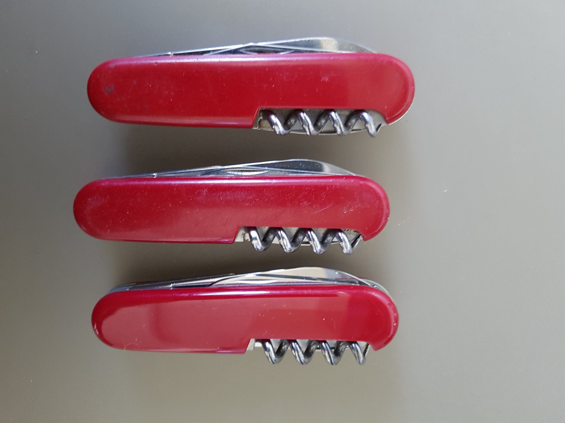 Victorinox Coltelli tascabile: Letzte Gelegenheit / 3 rote Victorinox Sackmesser 6-teilig – Usato da Riehen venduto da robs2026 3
