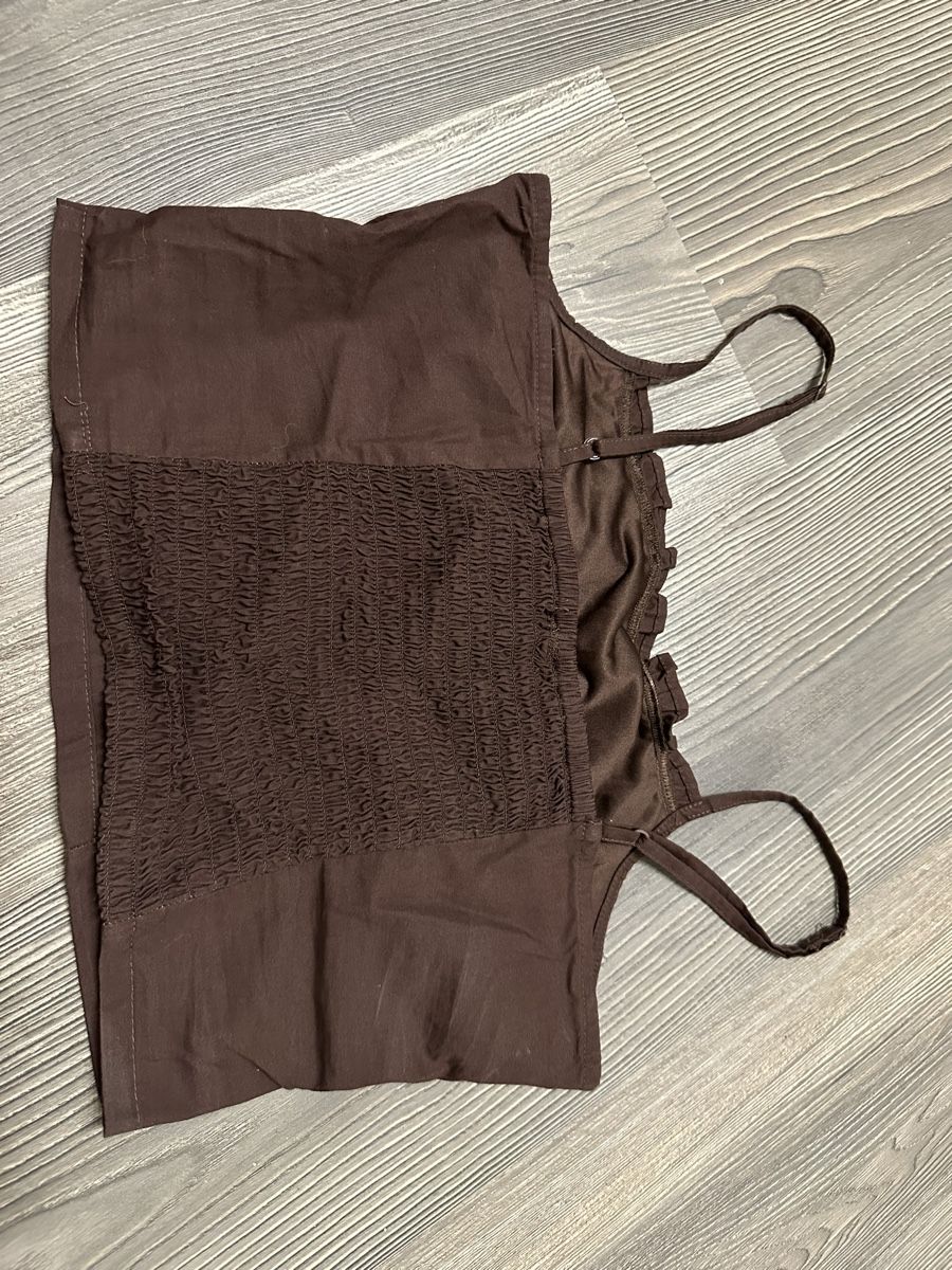 H&M Top: braunes Crop-Top Gr. XS – Usato da Schaanwald venduto da ael248 1